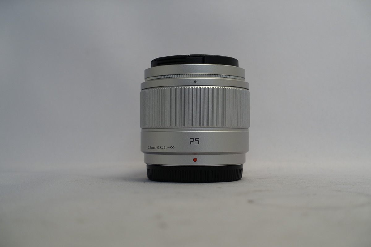 LUMIX G 25mm/F1.7 ASPH. H-H025-S [シルバー] 中古価格比較 - 価格.com