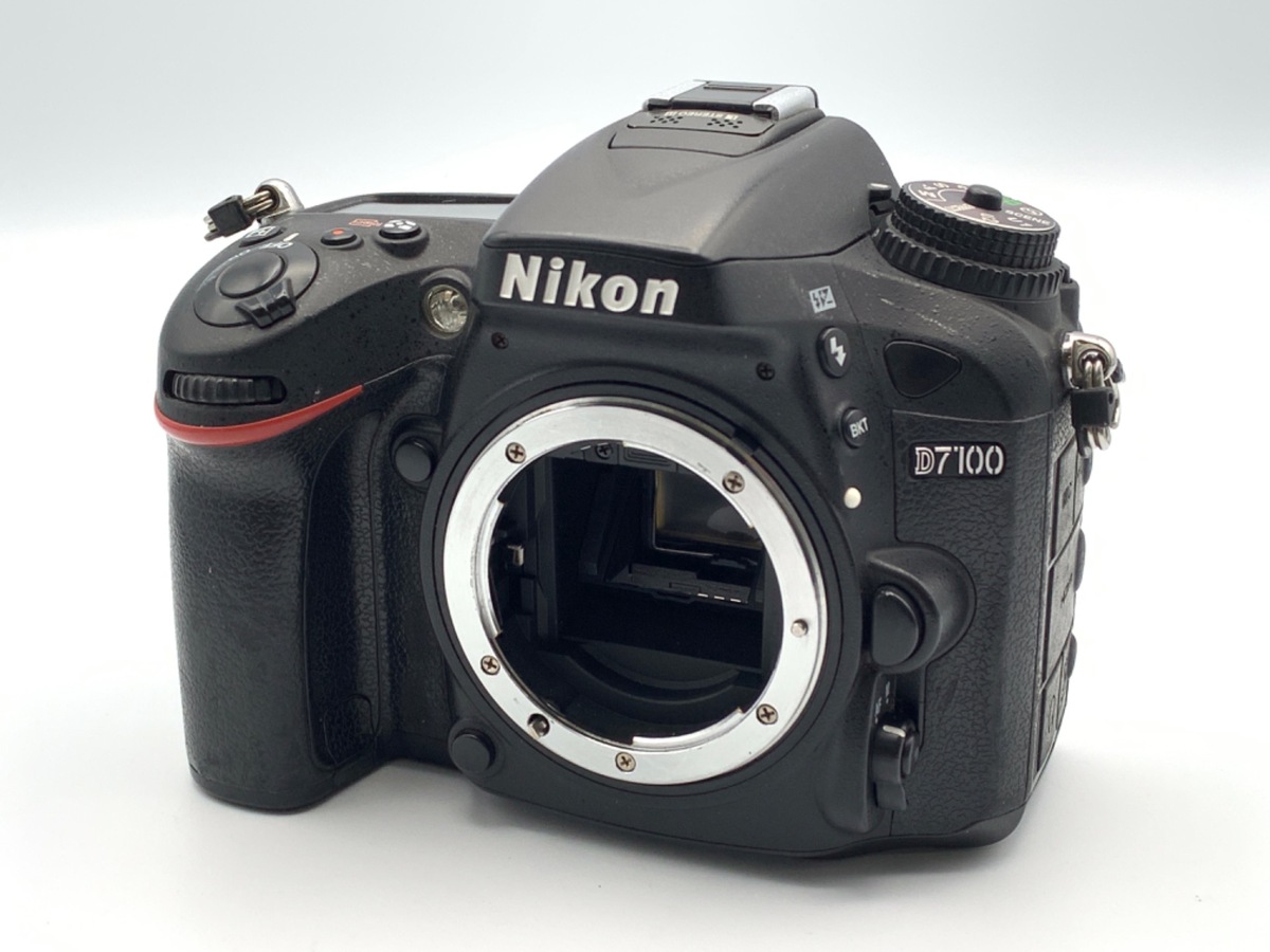 NIKON D7000 & AF-S 18-200 VR 新同/2100ショット