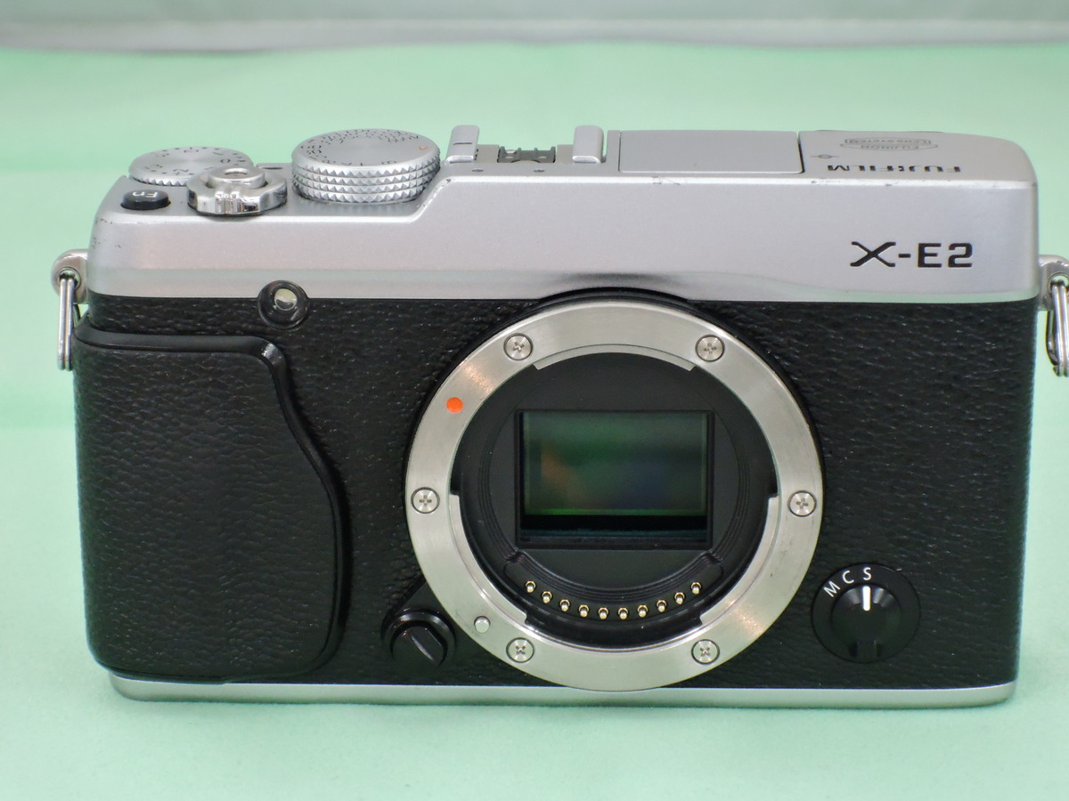 X-E2 シルバー - デジタルカメラ