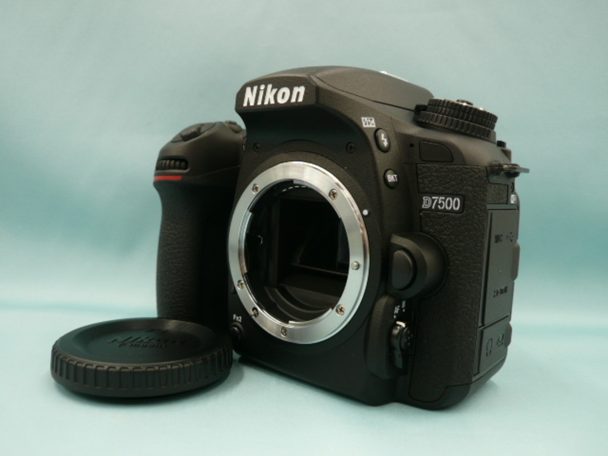 Nikon D7500 ボディ 一眼レフ カメラ - カメラ・ビデオカメラ・光学機器