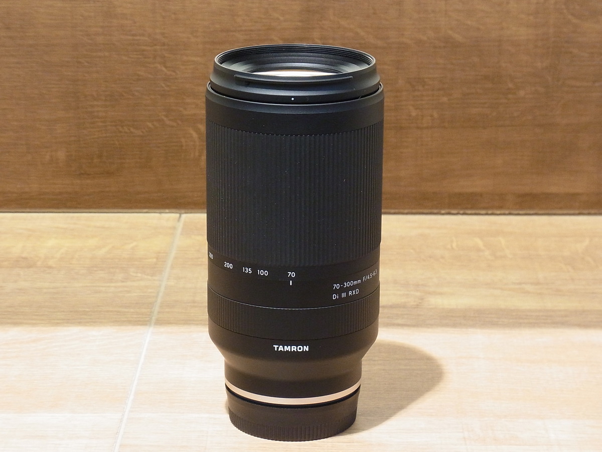 70-300mm F/4.5-6.3 Di III RXD (Model A047) 中古価格比較 - 価格.com