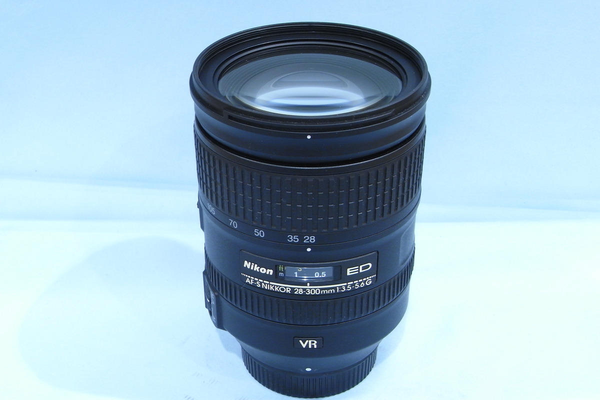 AF-S NIKKOR 28-300mm f/3.5-5.6G ED VR 中古価格比較 - 価格.com