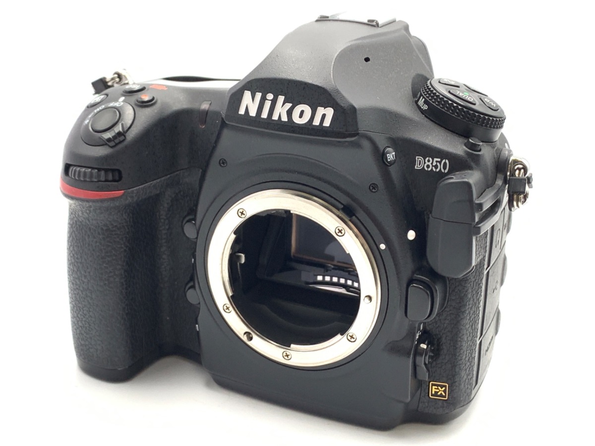 定番人気新品NIKON D-500 予備バッテリー付 箱含む付属品全て揃っています 超美品 デジタルカメラ