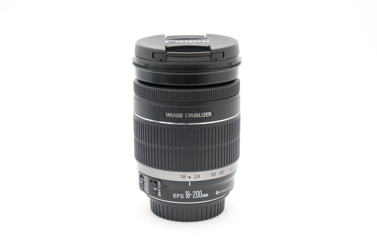 Canon商品の状態Canon EF-S 18-200 3.5.-5.6 IS 望遠レンズ - レンズ 