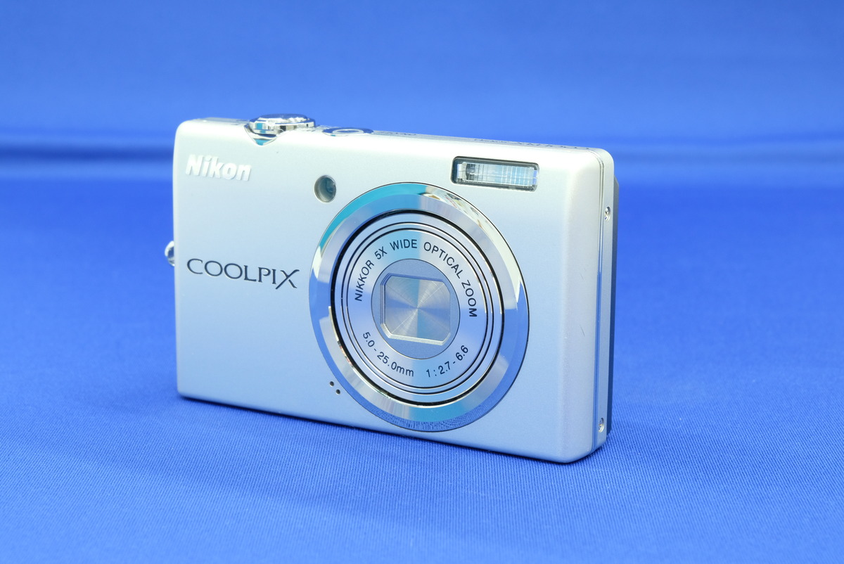 価格.com - ニコン COOLPIX S4300 [シェルホワイト] 純正オプション
