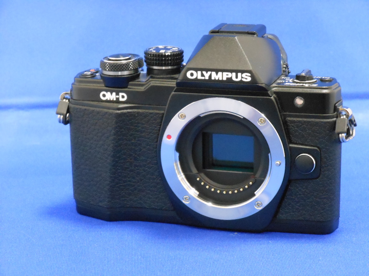 価格.com - オリンパス OLYMPUS OM-D E-M5 ダブルズームキット 純正オプション