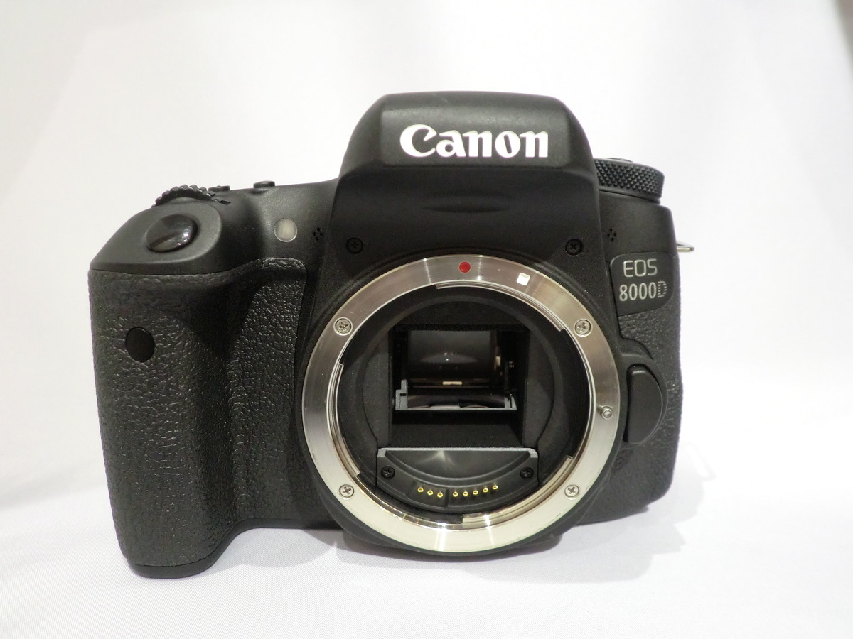 10,962円Canon EOS 8000D ボディ 本体 デジタル一眼レフカメラ