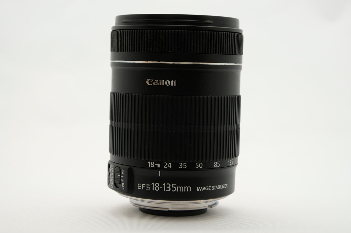 ❁完動品❁Canon EF-S 18-135mmSTM❁手ぶれ補正つきレンズ