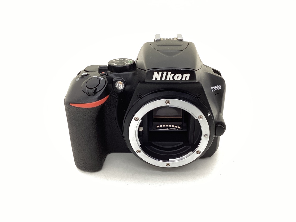Nikon D3500 週末だけの売り切り価格‼️ - カメラ