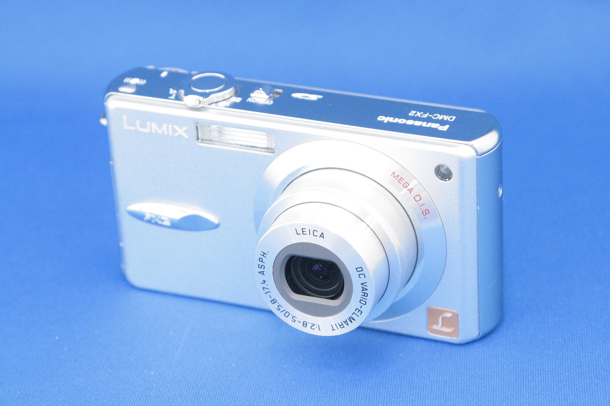 価格.com - パナソニック LUMIX DMC-FT3-R [スパーキーレッド] 純正オプション