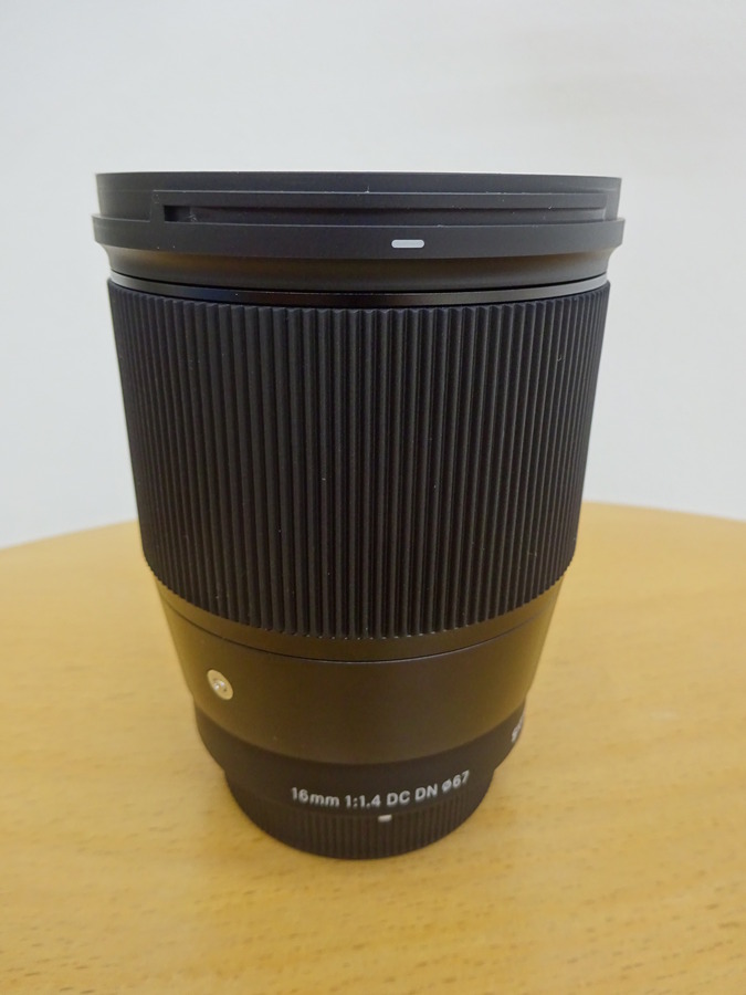 16mm F1.4 DC DN [マイクロフォーサーズ用] 中古価格比較 - 価格.com